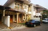 Rumah dijual di Jatiwaringin, Jakarta Timur