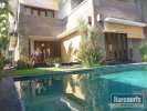Rumah dijual di Petitenget, Badung